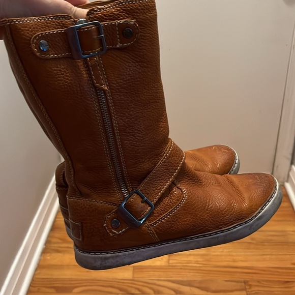 UGG Chestnut Leather Winter Boots - Picture 5 of 9
